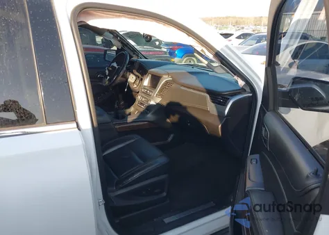 2017 Chevrolet Tahoe Lt z USA, uszkodzony, nr VIN 1GNSKBKCXHR125561